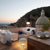 An der Amalfi-Küste das Leben ins Freie verlegen - mit Outdoor-Beleuchtung von Vibia